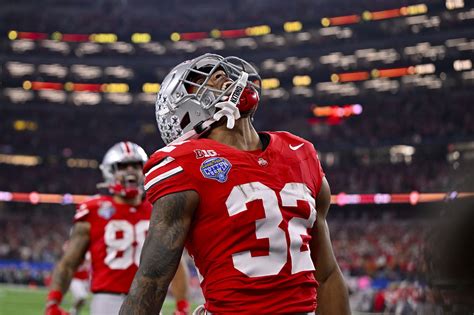 ncaa football game|Ohio State beats Texas, advances to College Football Playoff title .